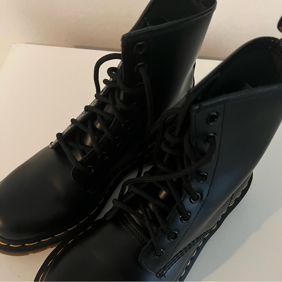 DR. Martens 1460 Lace Up - Picture 6 of 11